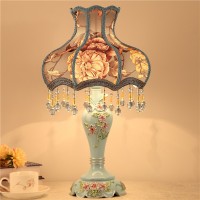 European-style table lamp bedroom bedside lamp creative modern minimalist resin hotel project wedding table lamp