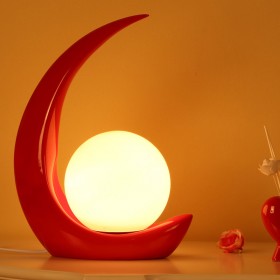 Creative moon resin personality bedroom bedside lamp modern minimalist living room decoration study table lamp