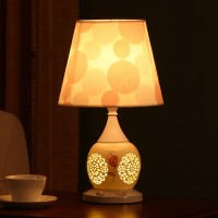 Chinese ceramic bedroom bedside table lamp creative hollow warm and romantic wedding wedding room modern and simple
