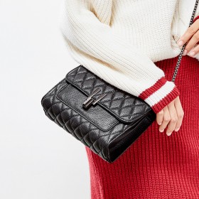 The new leather handbags small bag small fragrance wind linge chain litchi grain first layer leather bag fashion shoulder messenger