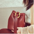 Bag women bag new Korean version of spring and summer fashion leather bucket bag shoulder tide wild messenger bag