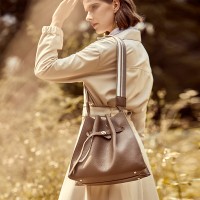 Spring and summer new women's bag shoulder bag casual simple mother and daughter bag fashion shoulder bag leather commuter handbag bucket bag