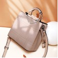 Ladies bag leather leather bag summer new fashion wild crossbody first layer cowhide large capacity handbag atmosphere