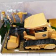Heavy-duty bulldozer engineering vehicle site simulation scene set configuration rich sound and light simulation