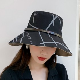 Spring and summer new travel fisherman hat female black simple sun hat wild belt buckle sunscreen sun hat