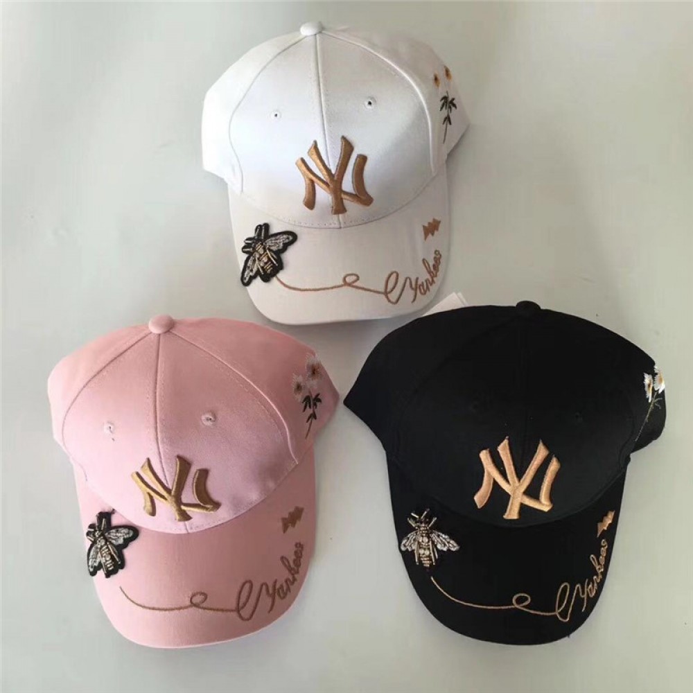 New tide brand baseball cap wild solid color hat small bee casual couple men and women shade cap