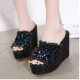 High-heeled wedge heel muffins with thick bottoms, wearing rhinestones, flatbed beach fish mouth, cool half-drag women's shoes