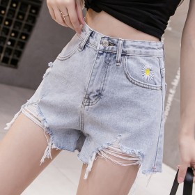 Summer new women's chic loose loose thin daisy embroidery hole denim shorts female hot pants